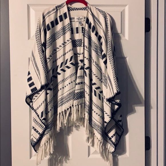 American Eagle white and navy poncho - Picture 2 of 2